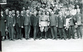 Veteranentreffen, Stuttgart 1921 - Anton von links in der dritten Reihe der zweite